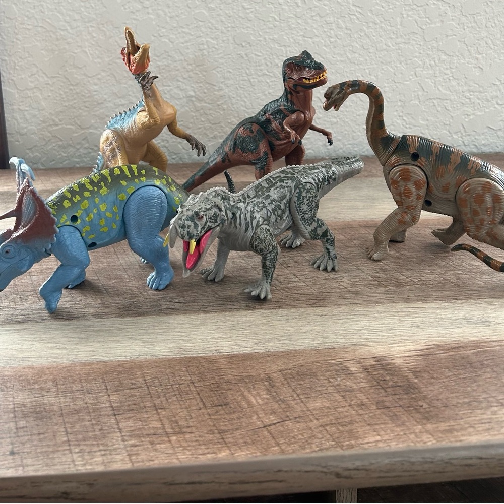 5 Dinosaurs